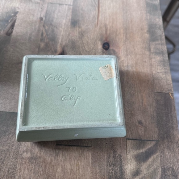 Valley Vista vintage rose ceramic box - - Picture 3 of 3